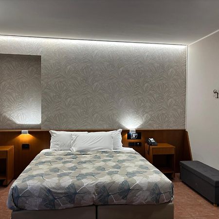 Villa Nasti Hotel Ristorante Canzo Dış mekan fotoğraf