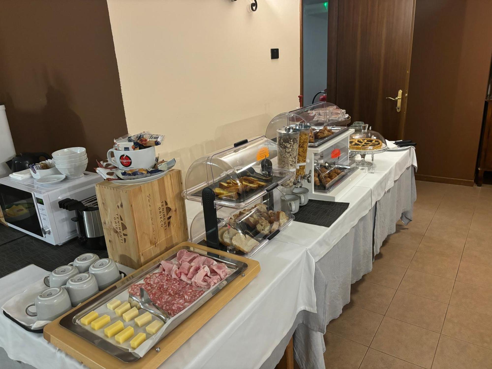 Villa Nasti Hotel Ristorante Canzo Dış mekan fotoğraf
